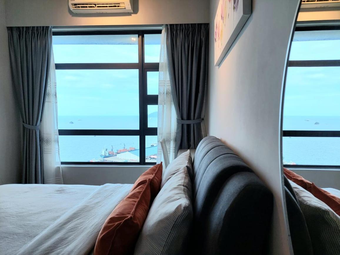 J'Stay Seaview Suite Jesselton Quay Кота Кинабалу Екстериор снимка